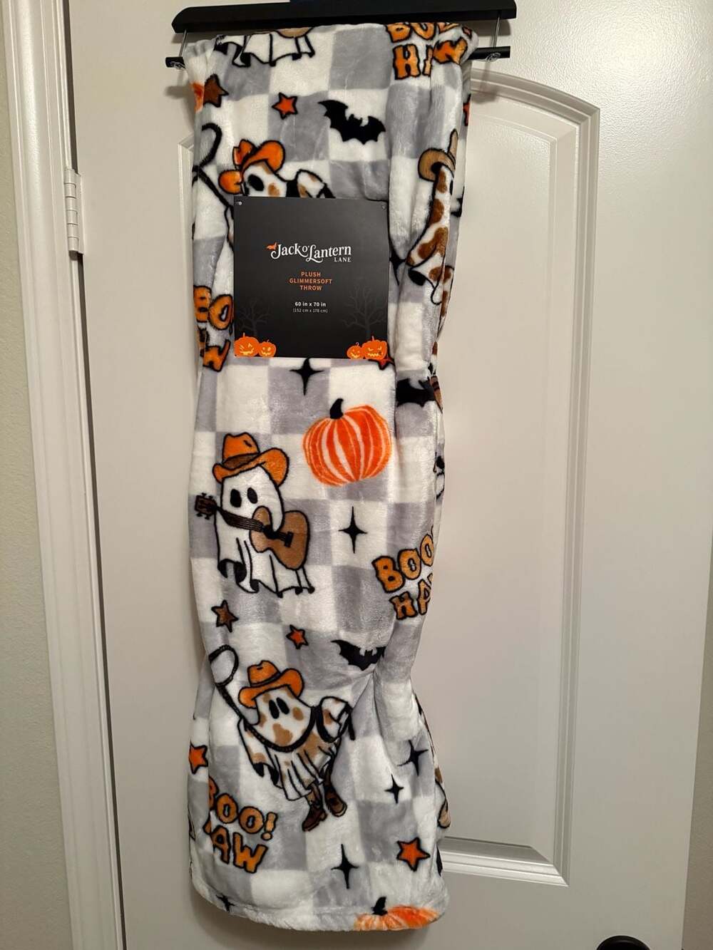 Jack O Lantern Lane Glimmersoft Throw Blanket 60x70
